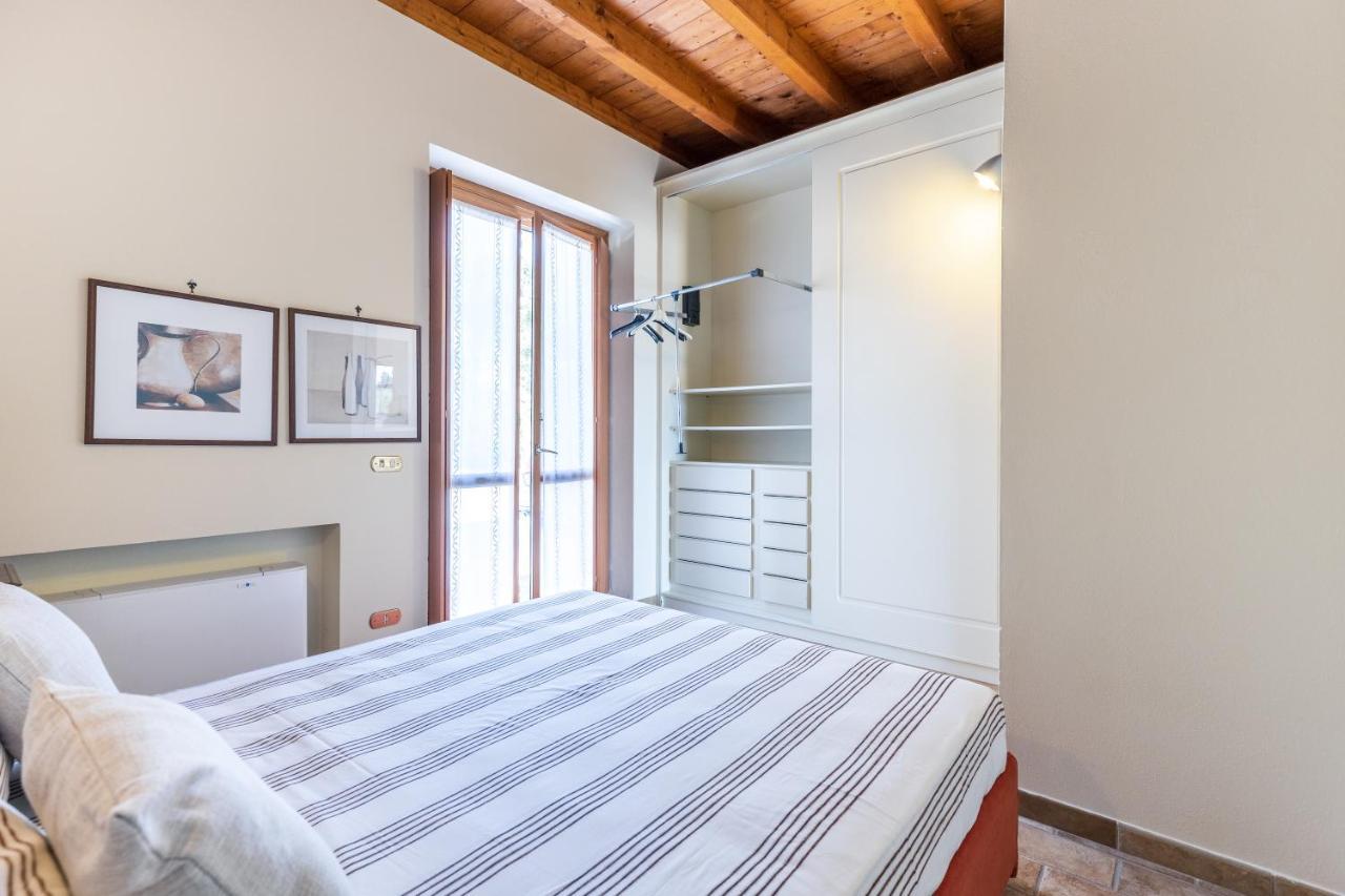 Il Casale Lonato - By Host4U Aparthotel Exteriör bild
