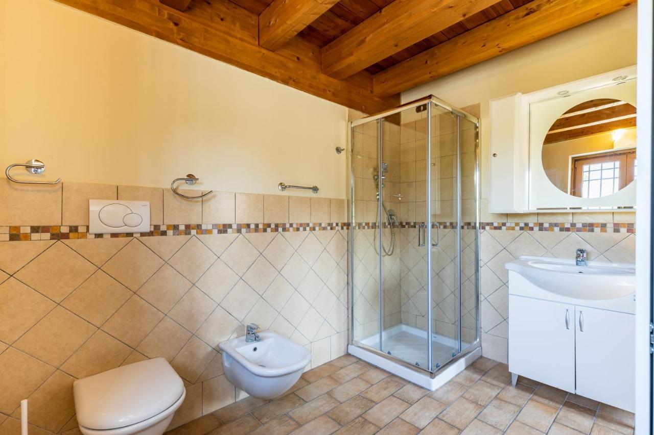 Il Casale Lonato - By Host4U Aparthotel Exteriör bild